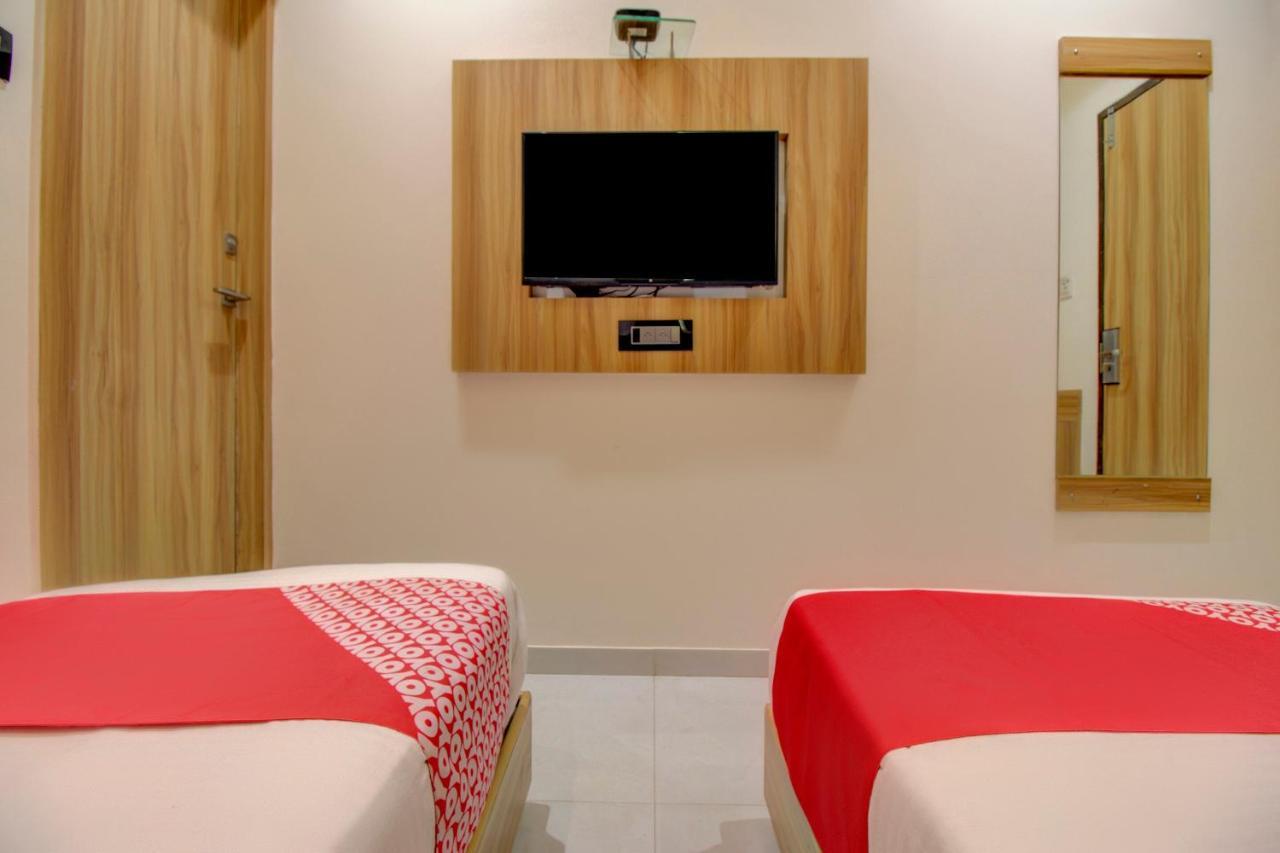 مومباي Oyo 76180 Hotel Meriton المظهر الخارجي الصورة