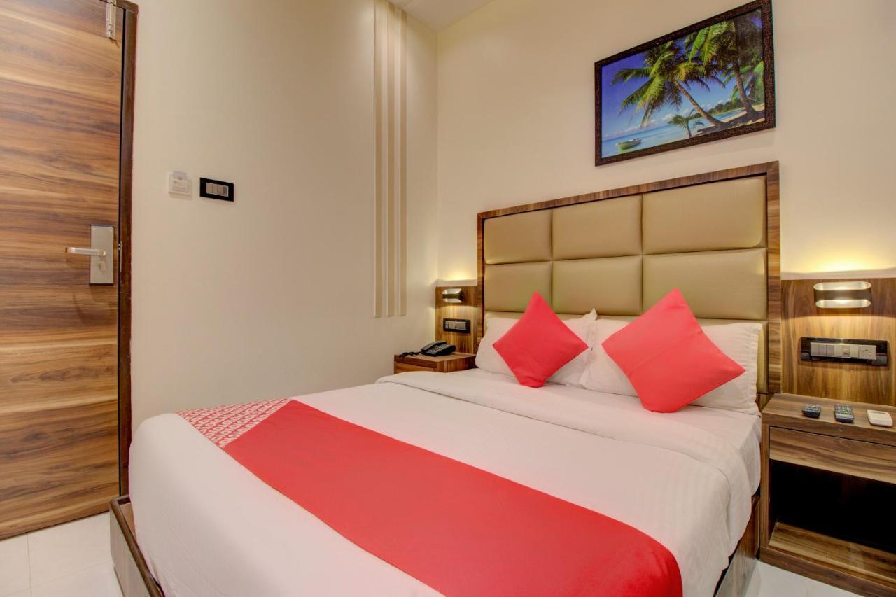 مومباي Oyo 76180 Hotel Meriton المظهر الخارجي الصورة
